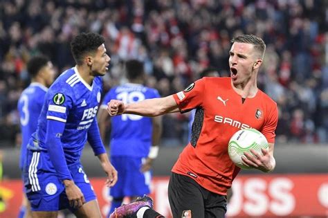Stade Rennais. Il était rouge et noir de cœur, à Rennes c’était .